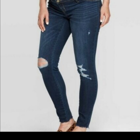 Isabel Maternity by Ingrid & Isabel Denim - Isabel Maternity over the belly